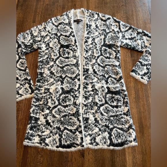 Renaur Fuzzy Cardigan - size xs - Picture 1 of 9